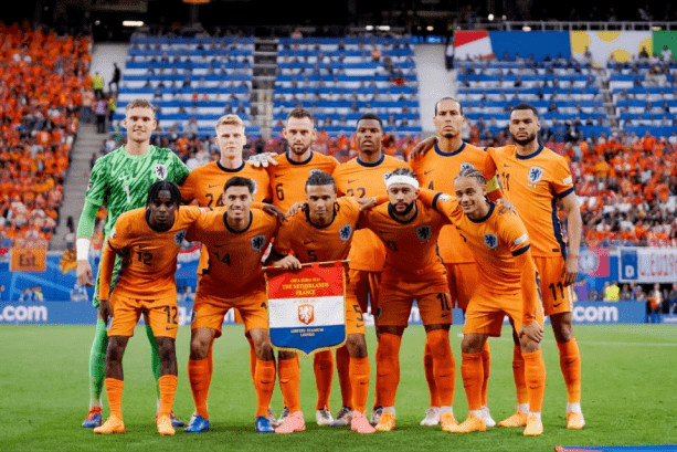 岁菲将遇世,四高手网前,高招,足彩,体彩,彩票,体育彩票,足球彩票,彩票合买,中彩网