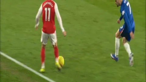 教练担当：小球员踢人风波，教练责任不可轻忽