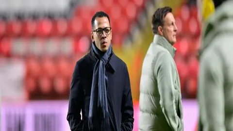 马刺对决快船 大乐透期号专家质合分析推荐前区十码